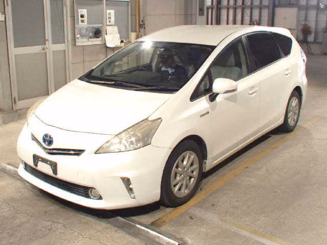 TOYOTA PRIUS ALPHA