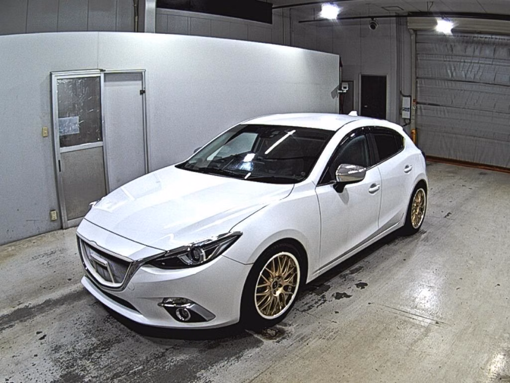 MAZDA AXELA