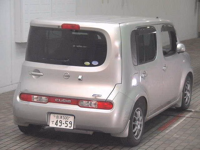 NISSAN CUBE