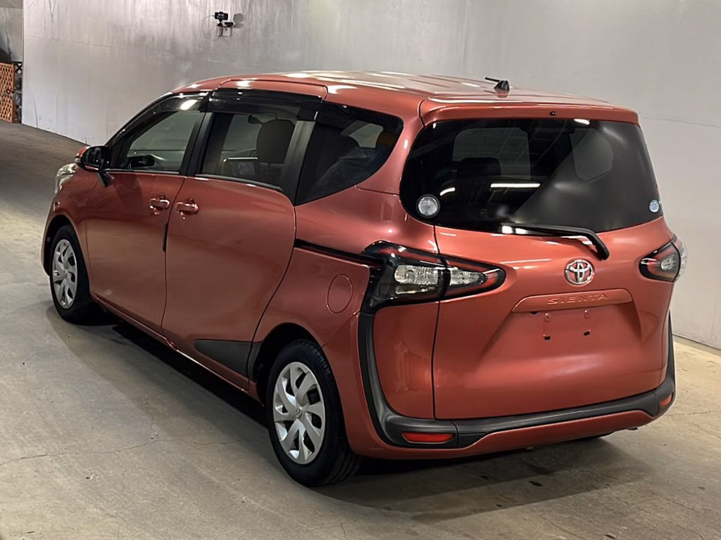 TOYOTA SIENTA