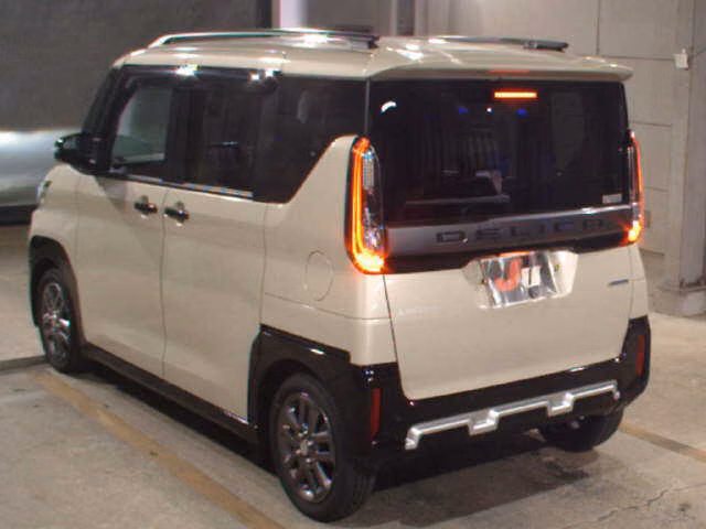 MITSUBISHI DELICA MINI