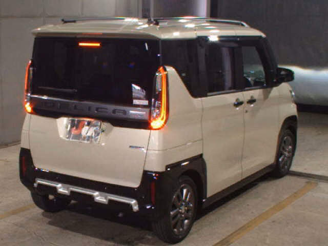 MITSUBISHI DELICA MINI