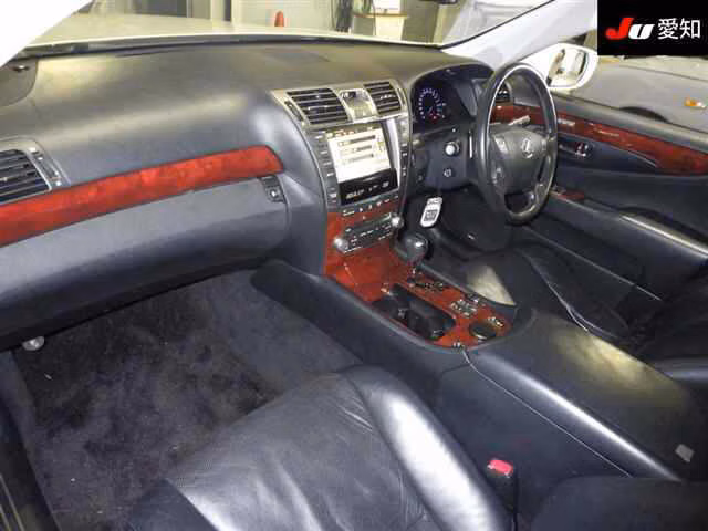 LEXUS LS460