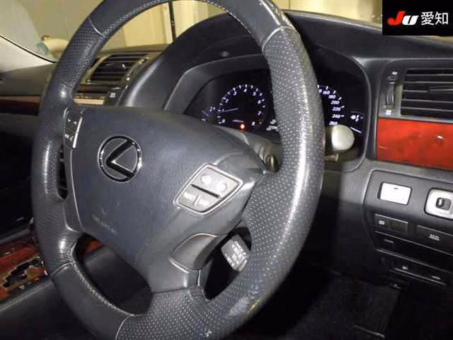 LEXUS LS460
