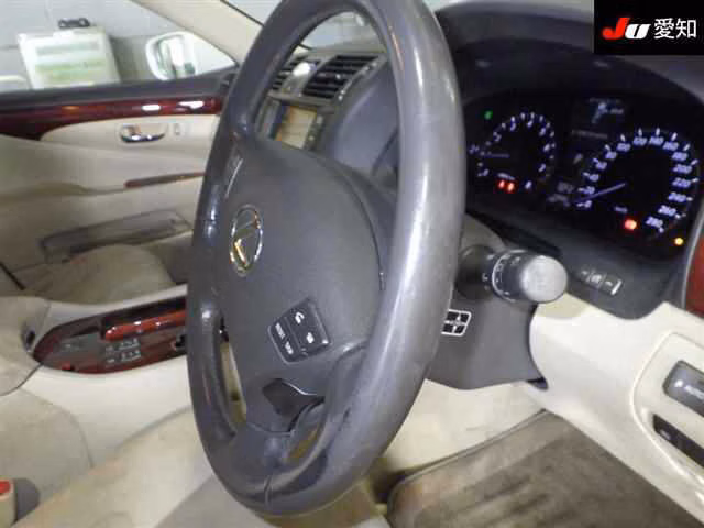LEXUS LS460