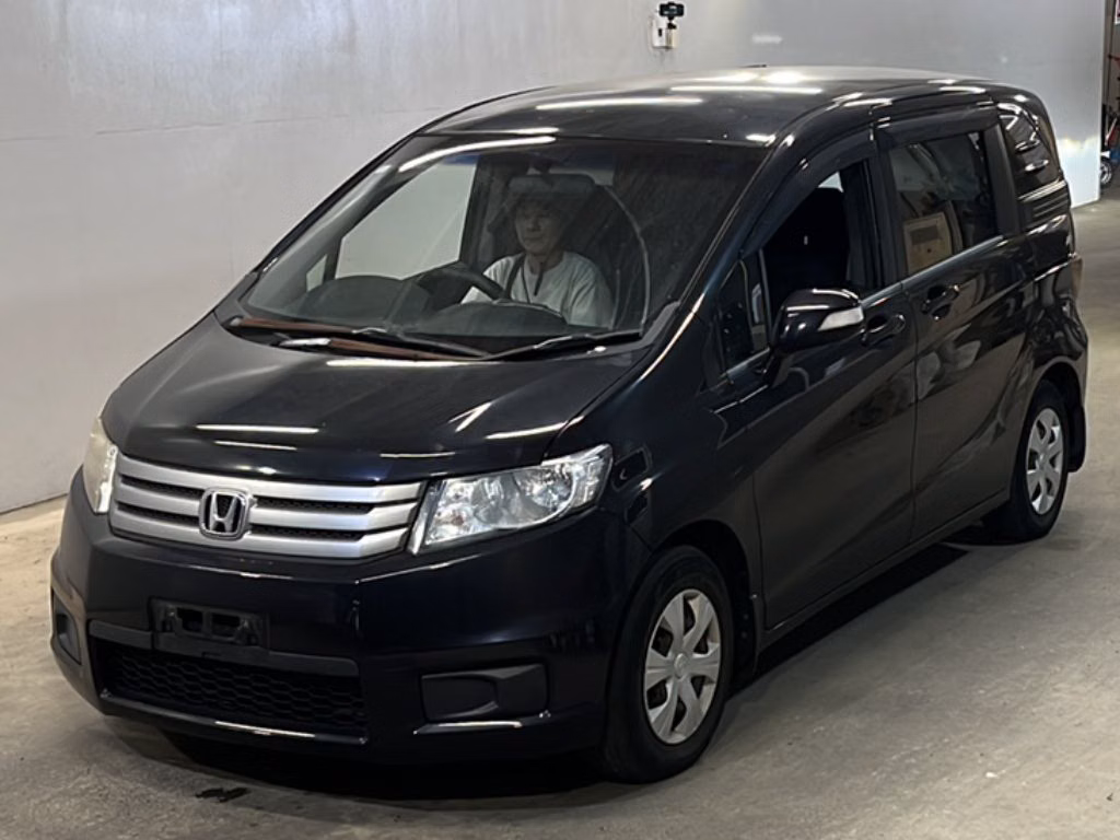 HONDA FREED SPIKE