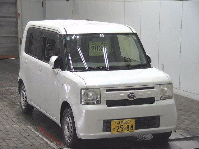 DAIHATSU MOVE CONTE
