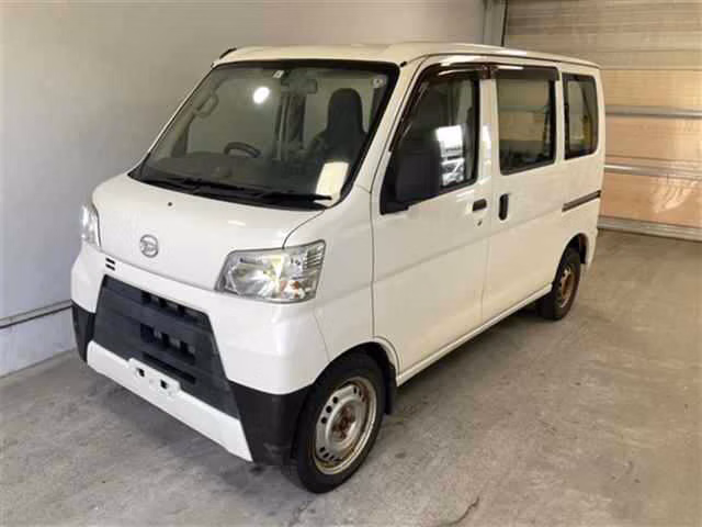 TOYOTA PIXIS VAN
