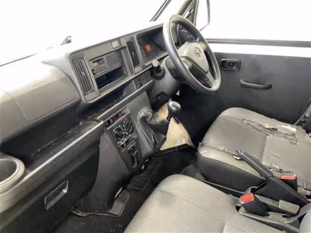 TOYOTA PIXIS VAN