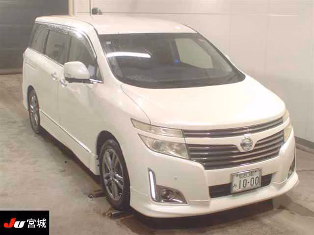 NISSAN ELGRAND