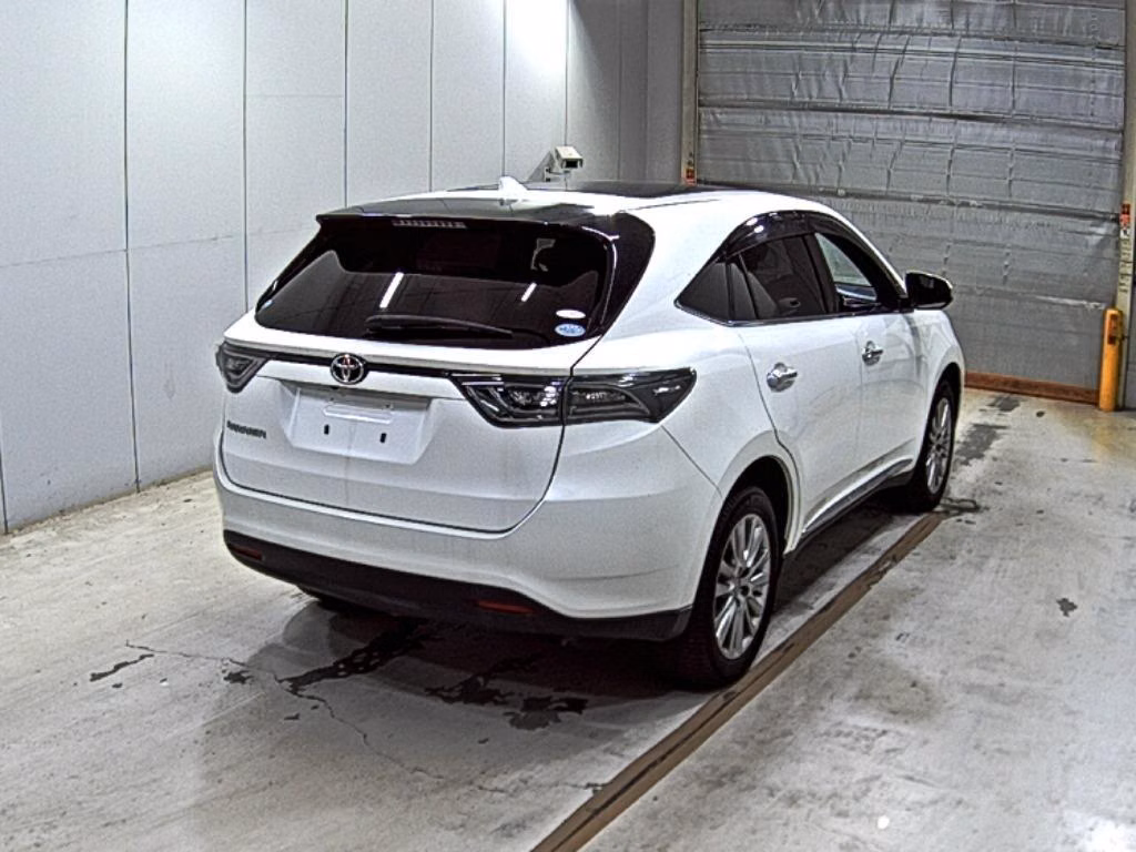TOYOTA HARRIER