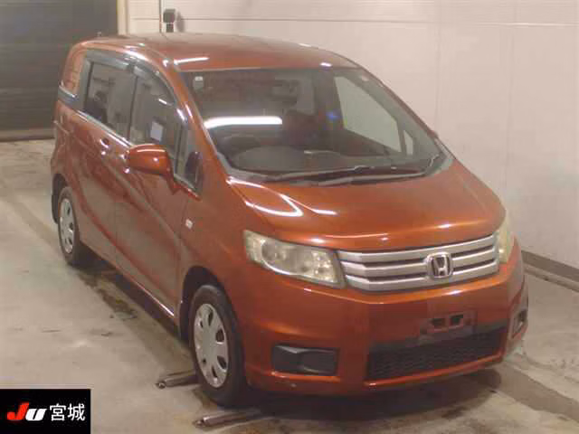 HONDA FREED SPIKE