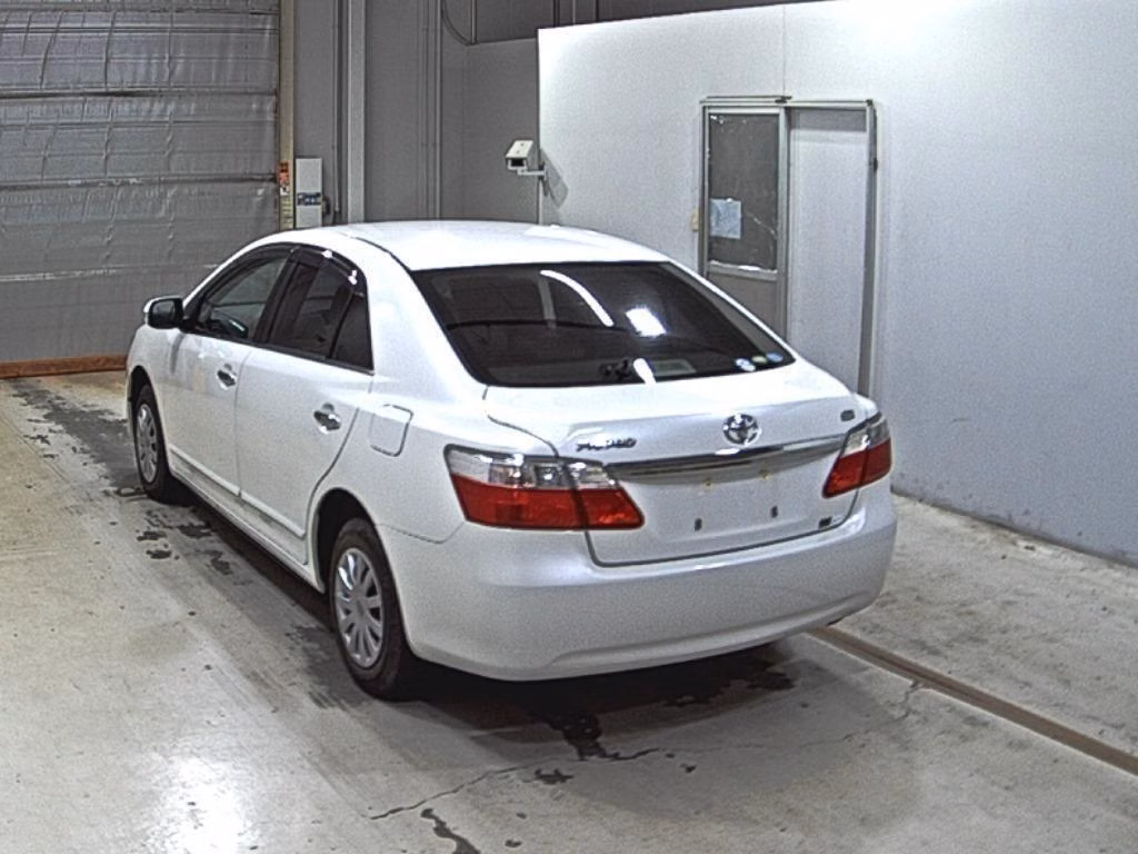 TOYOTA PREMIO
