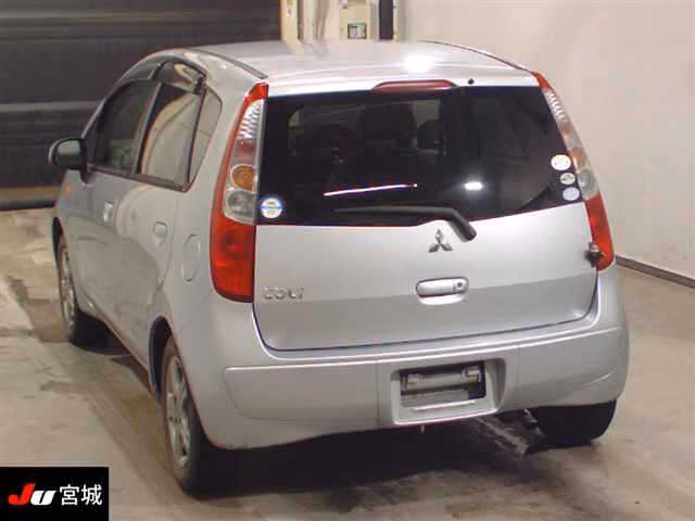 MITSUBISHI COLT