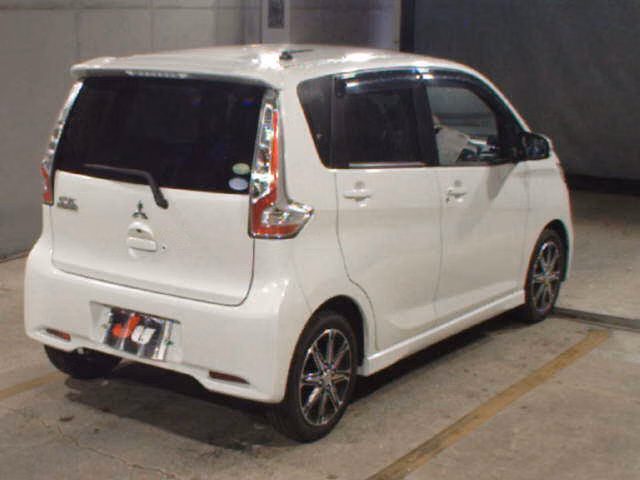 MITSUBISHI EK CUSTOM