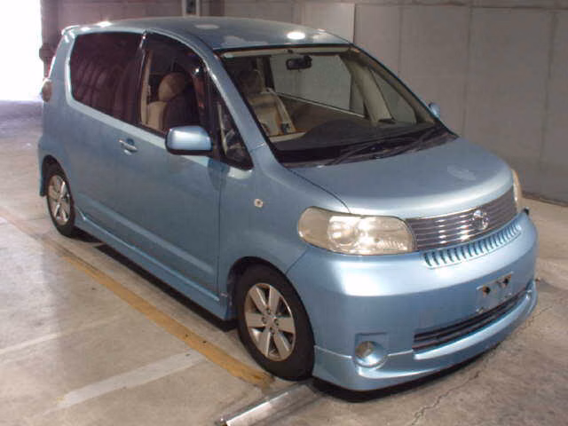 TOYOTA PORTE