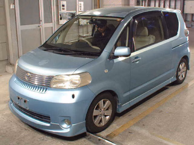 TOYOTA PORTE