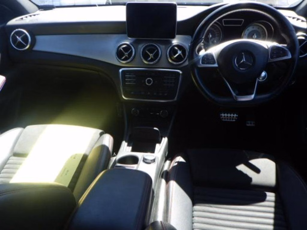 MERCEDES-BENZ CLA-CLASS