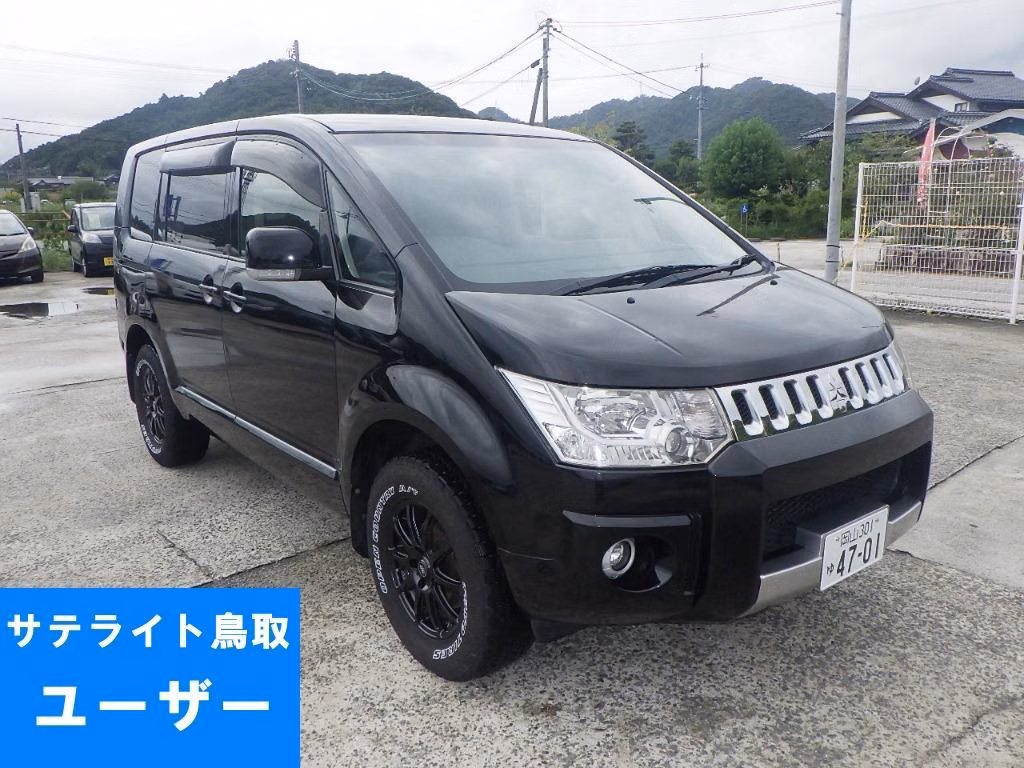 Mitsubishi Delica D:5