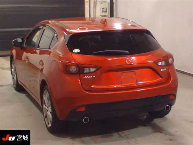 MAZDA AXELA