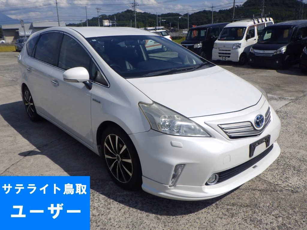 TOYOTA PRIUS ALPHA