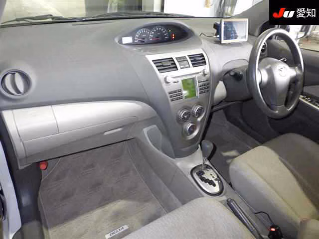 TOYOTA BELTA
