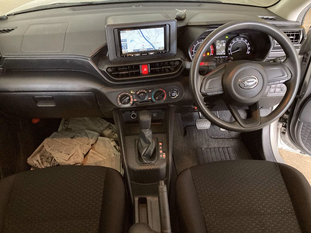 DAIHATSU ROCKY