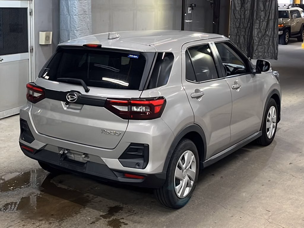 DAIHATSU ROCKY
