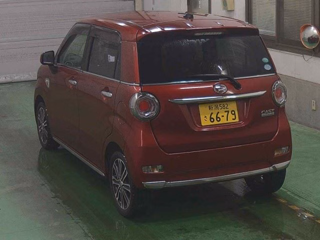 DAIHATSU CAST