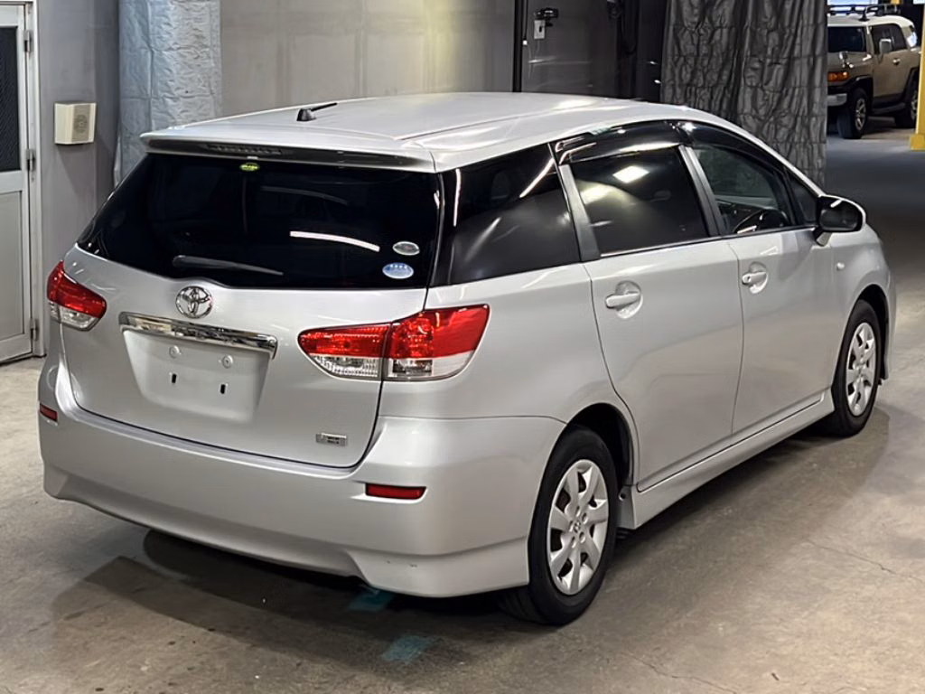 TOYOTA WISH