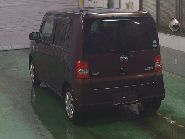 DAIHATSU MOVE CONTE
