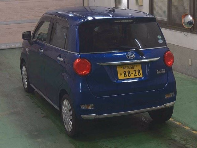 DAIHATSU CAST