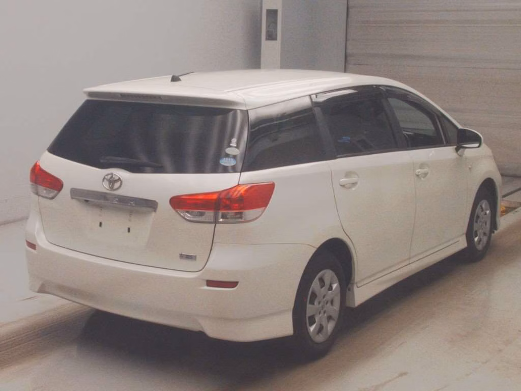 TOYOTA WISH