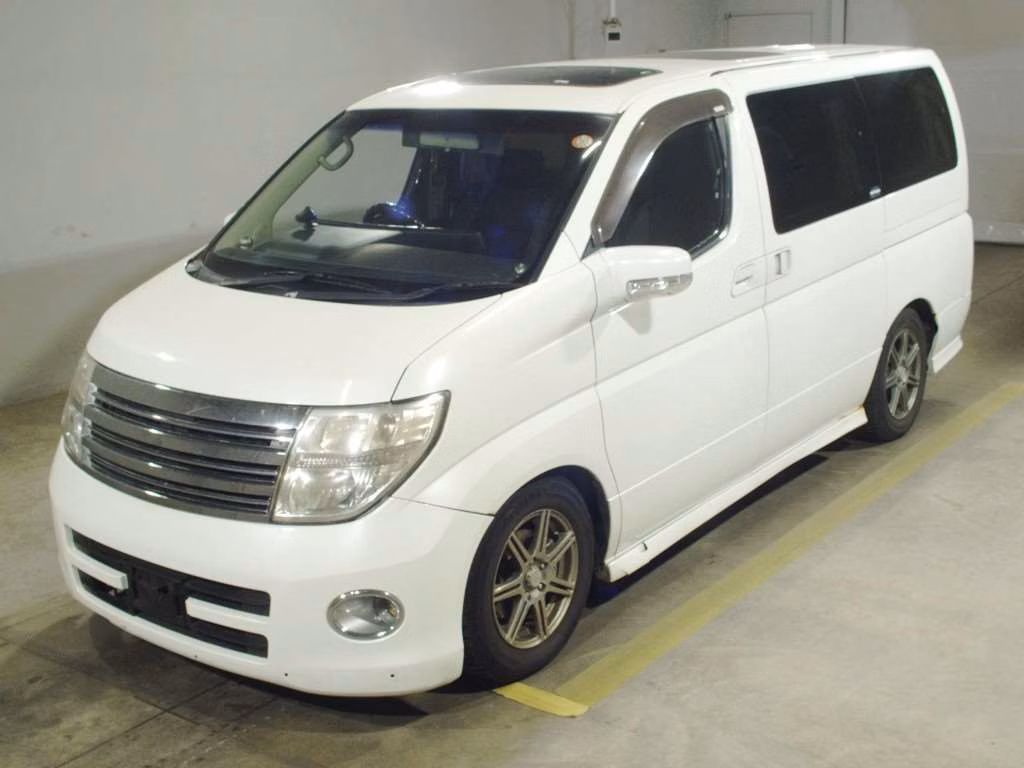 NISSAN ELGRAND