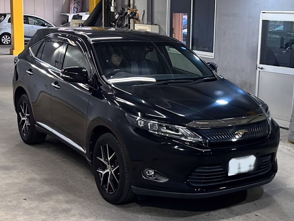 TOYOTA HARRIER