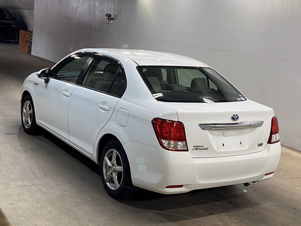 TOYOTA COROLLA AXIO