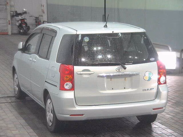 TOYOTA RAUM