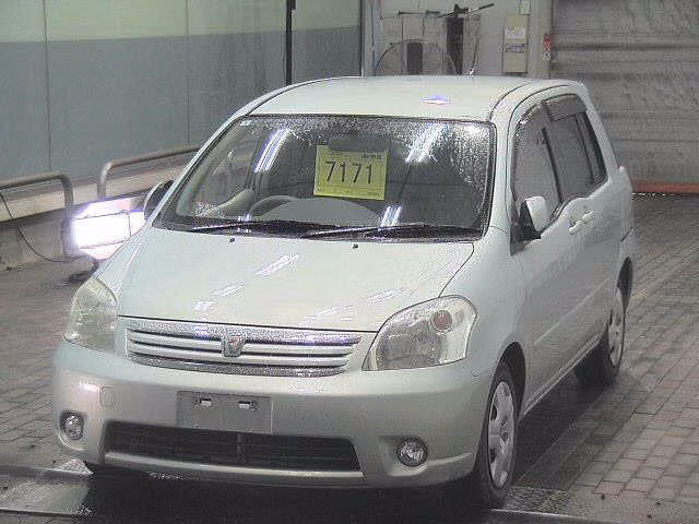 TOYOTA RAUM