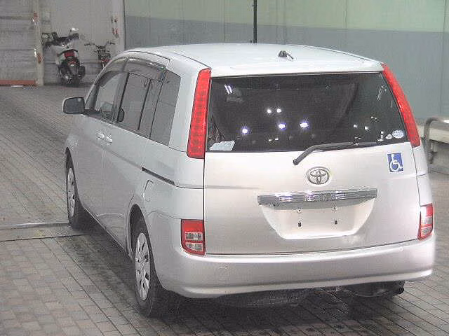 TOYOTA ISIS