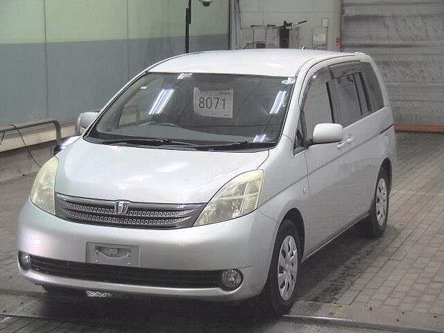 TOYOTA ISIS