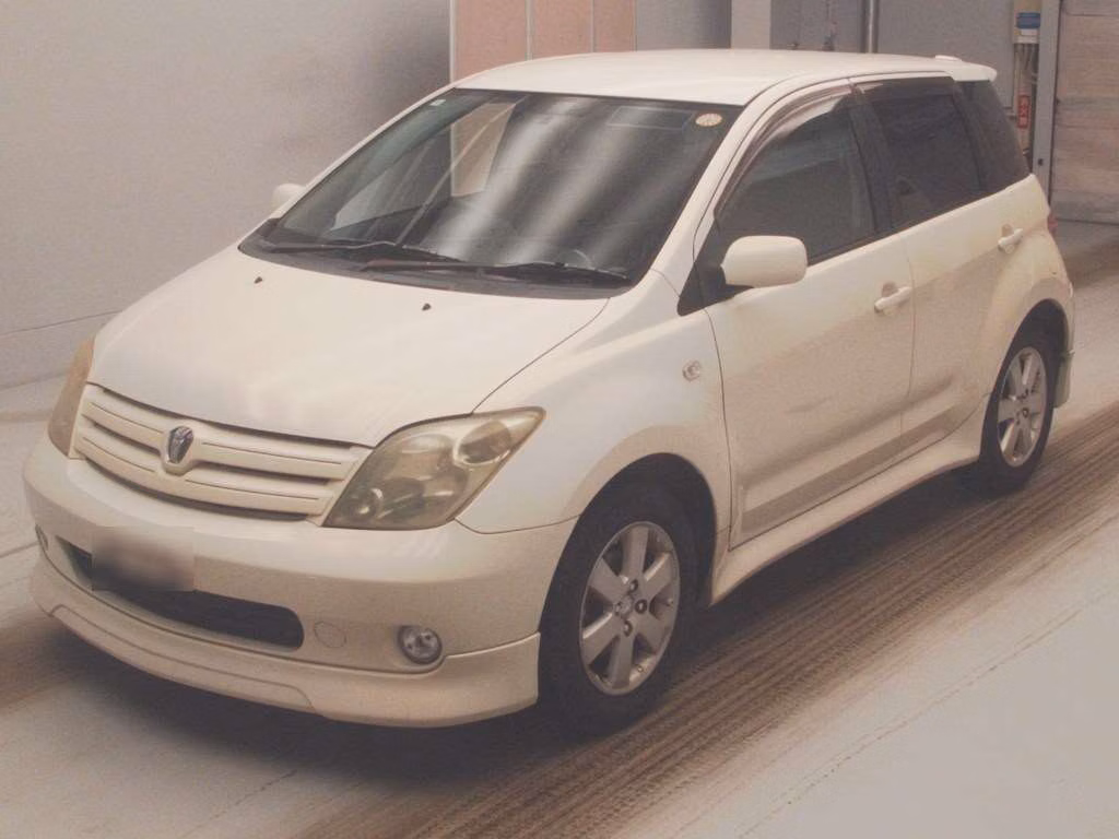 TOYOTA IST