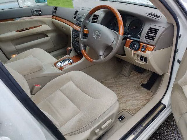 TOYOTA MARK II