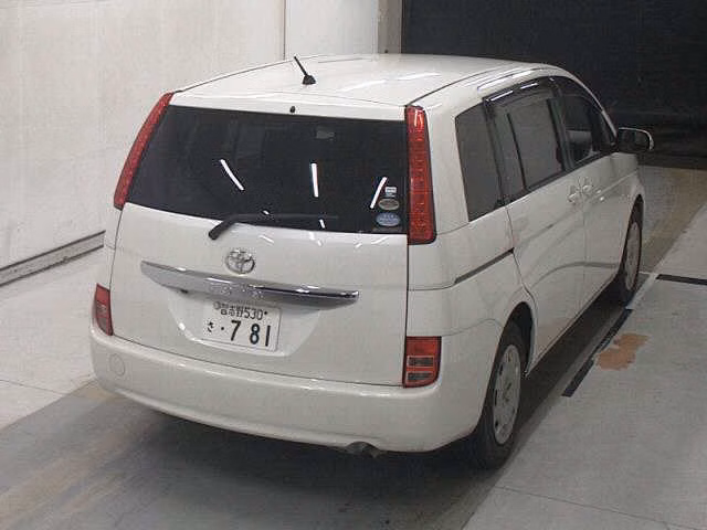 TOYOTA ISIS