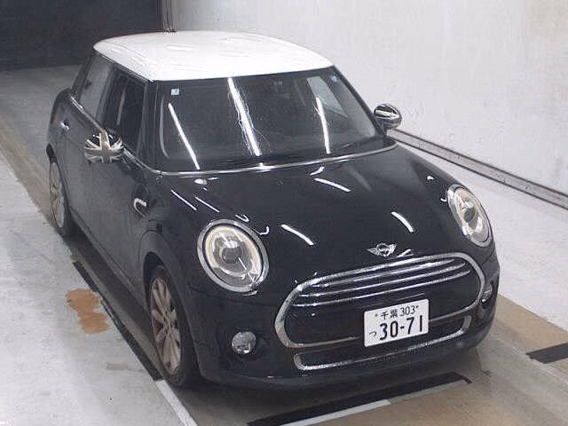 MINI HATCH