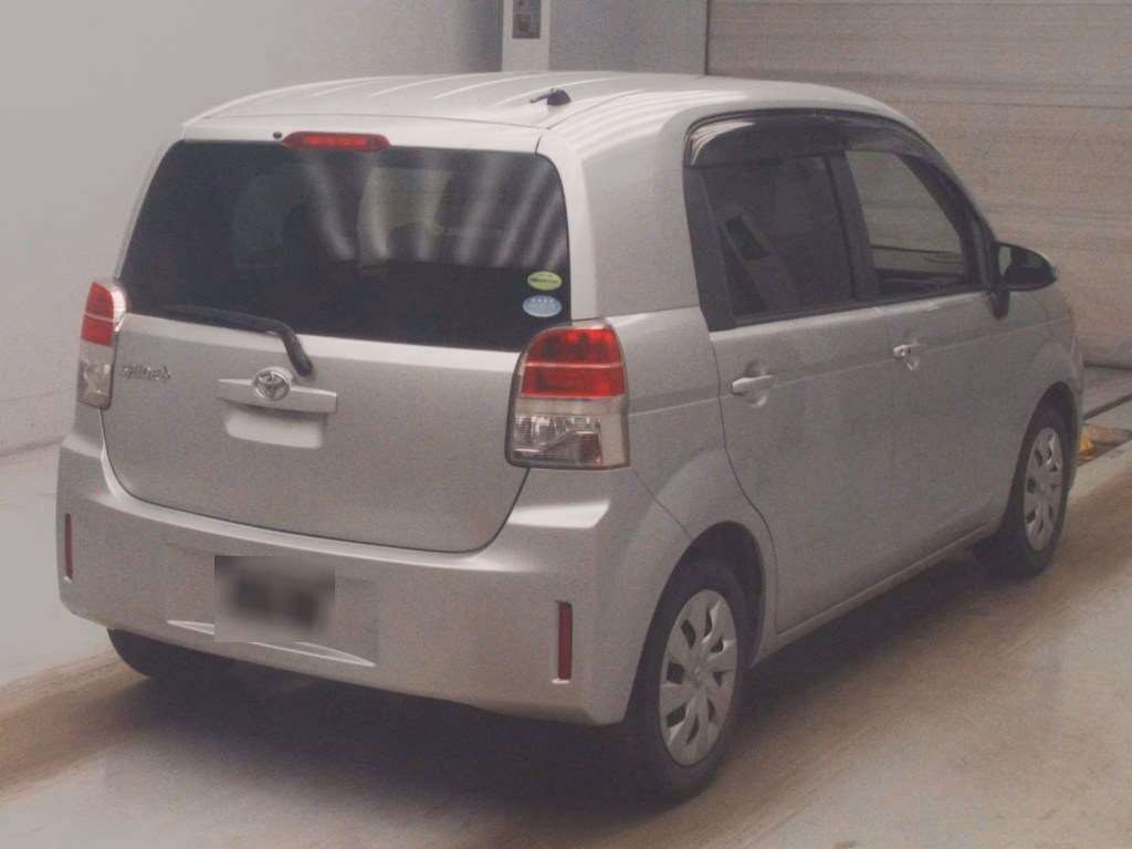 TOYOTA SPADE