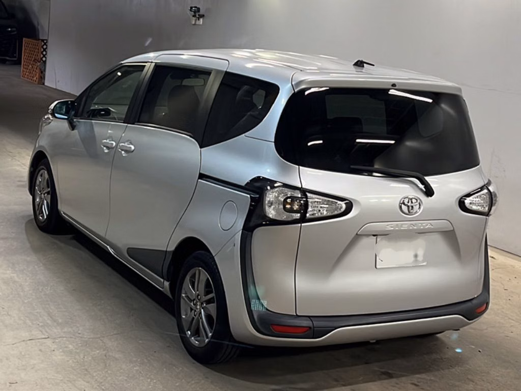 TOYOTA SIENTA