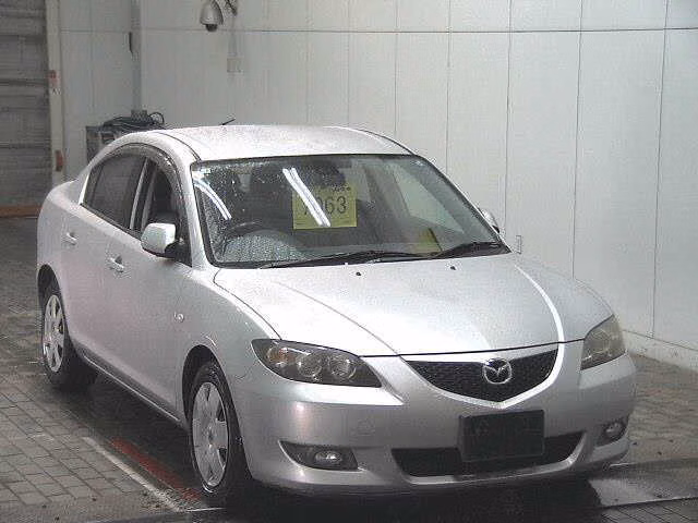 MAZDA AXELA