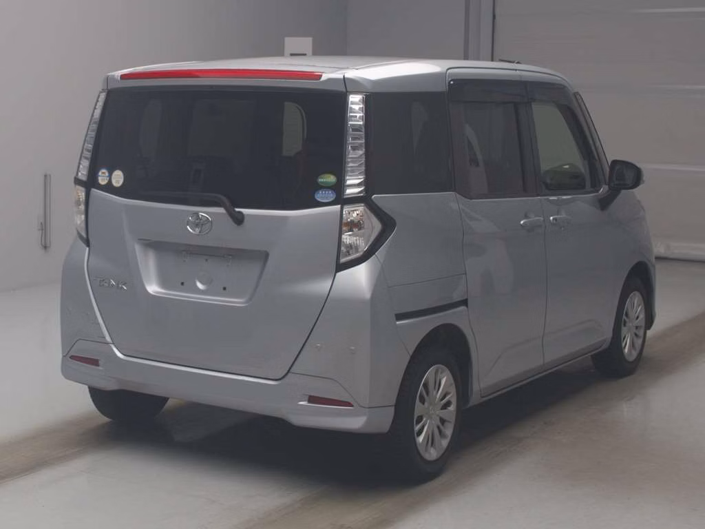 TOYOTA TANK