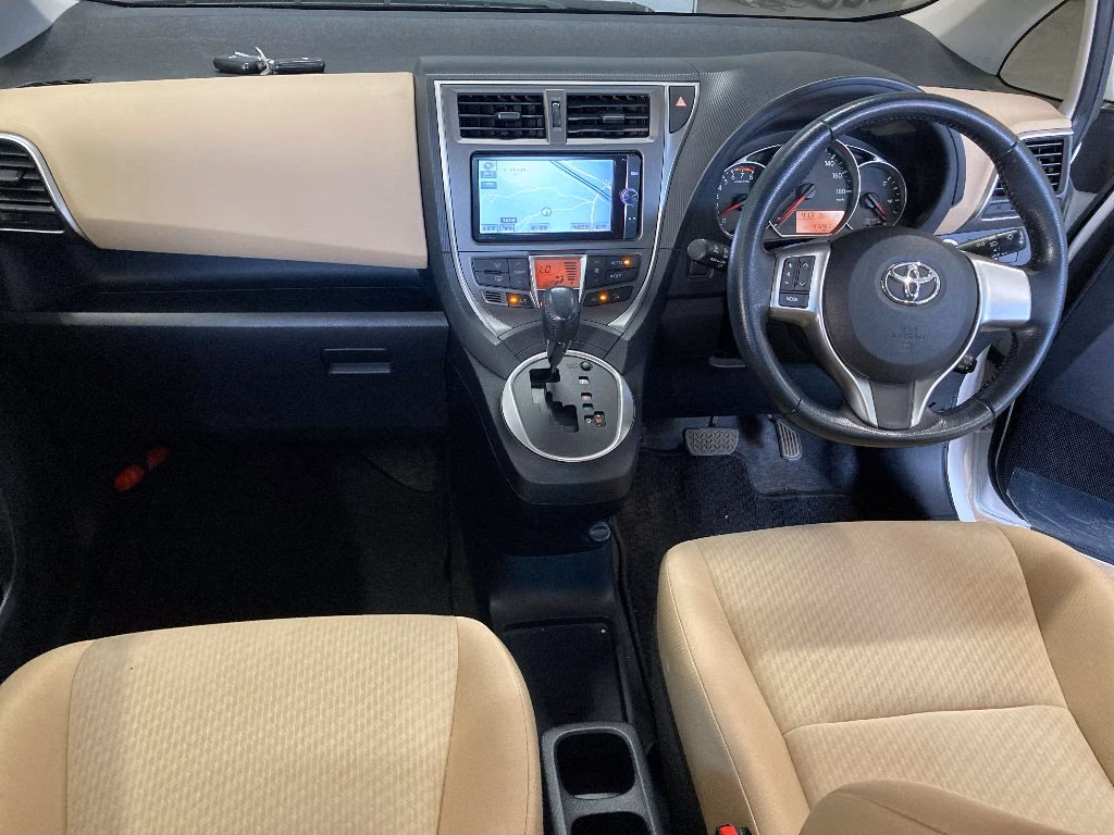 TOYOTA RACTIS