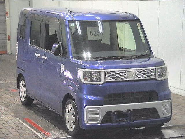 DAIHATSU WAKE